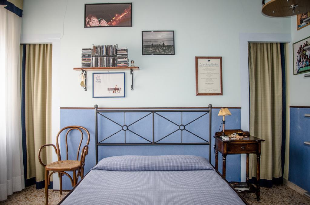 B&B Royal Palace Room Caserta Phòng bức ảnh