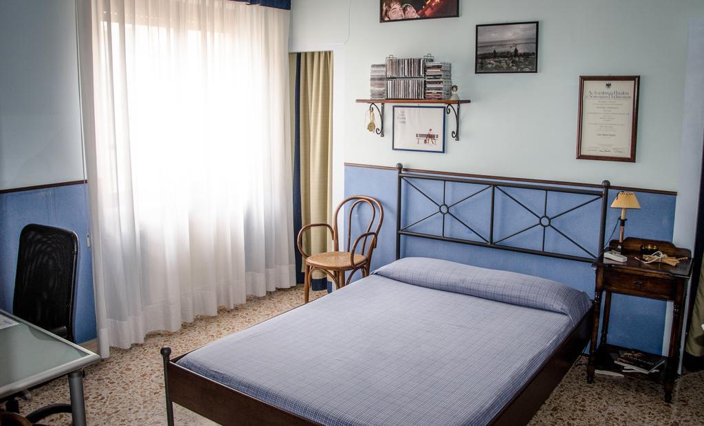 B&B Royal Palace Room Caserta Phòng bức ảnh