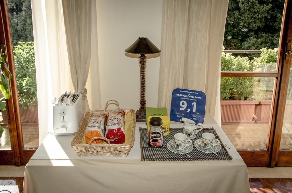 B&B Royal Palace Room Caserta Ngoại thất bức ảnh